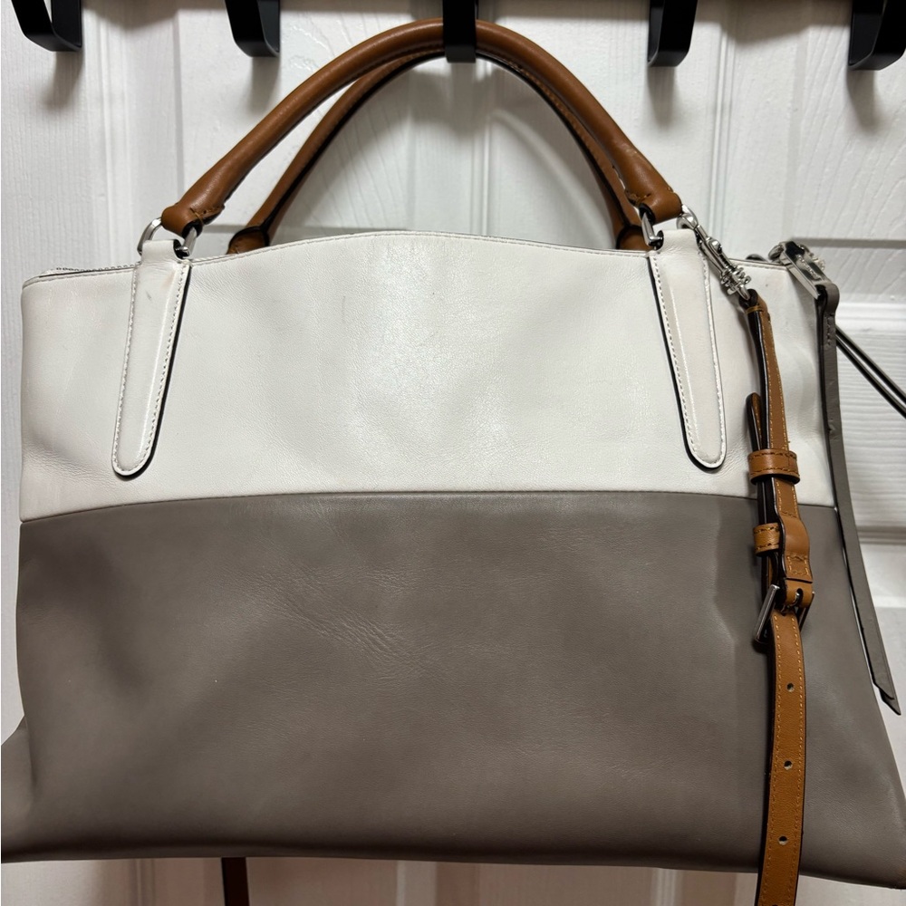 Coach A1469-32502 Large Borough Retro Colorblock Grey/Cream/Tan Leather in EUC - Picture 6 of 16